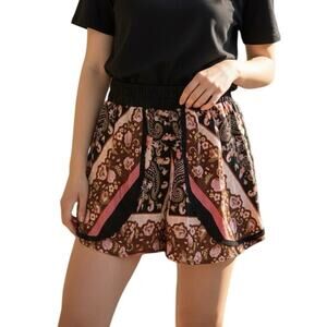 Band of Gypsies Boho Paisley Floral Patchwork Shorts Black Pink – Women’s M